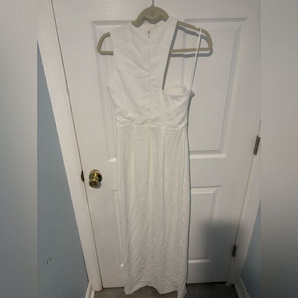 AMANDA UPRICHARD X Revolve Gilda Gown in white size s - Picture 6 of 7